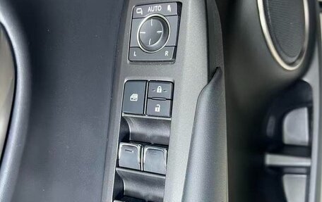 Lexus NX, 2022 год, 2 890 000 рублей, 15 фотография