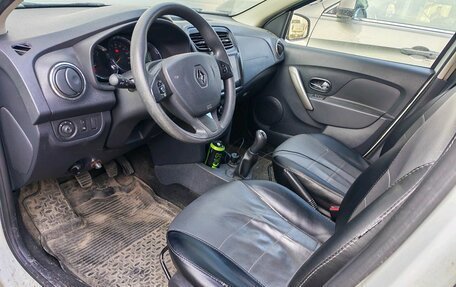 Renault Logan II, 2018 год, 779 000 рублей, 4 фотография