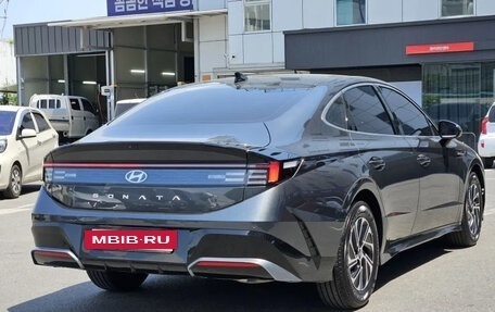Hyundai Sonata VIII, 2023 год, 3 990 000 рублей, 4 фотография