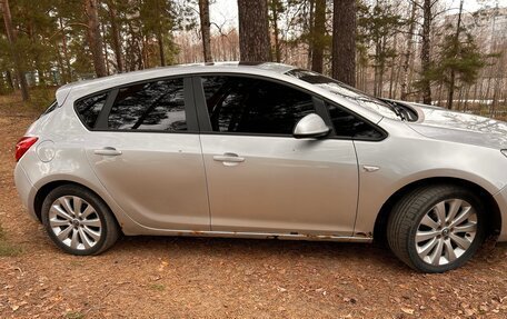 Opel Astra J, 2011 год, 499 000 рублей, 4 фотография