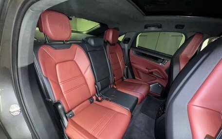 Porsche Cayenne III, 2024 год, 24 000 000 рублей, 27 фотография