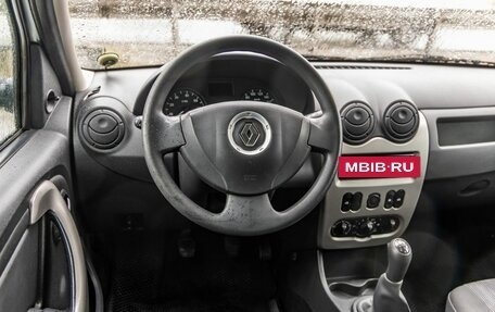 Renault Logan I, 2015 год, 798 000 рублей, 15 фотография