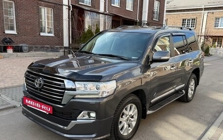 Toyota Land Cruiser 200, 2015 год, 4 600 000 рублей, 2 фотография