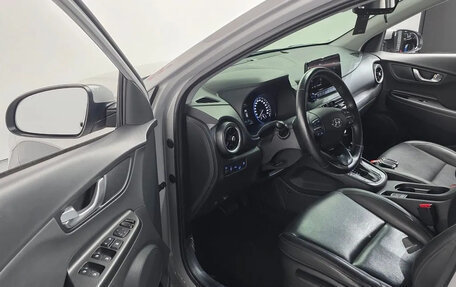Hyundai Kona I, 2022 год, 1 385 000 рублей, 6 фотография