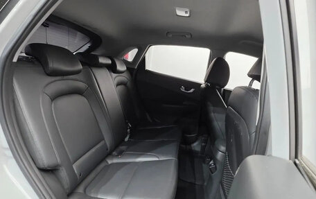 Hyundai Kona I, 2022 год, 1 385 000 рублей, 10 фотография