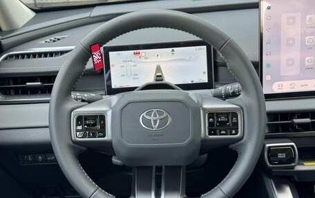 Toyota RAV4, 2026 год, 4 335 000 рублей, 31 фотография