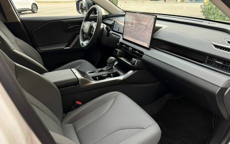 Toyota RAV4, 2026 год, 4 295 000 рублей, 36 фотография