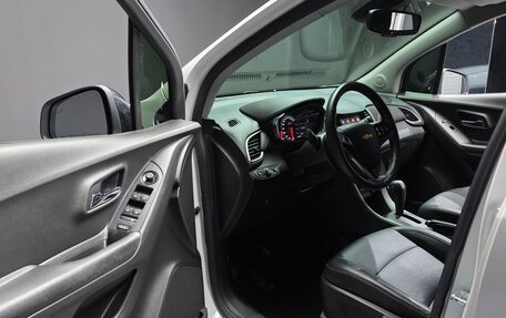 Chevrolet Trax, 2021 год, 1 047 000 рублей, 5 фотография