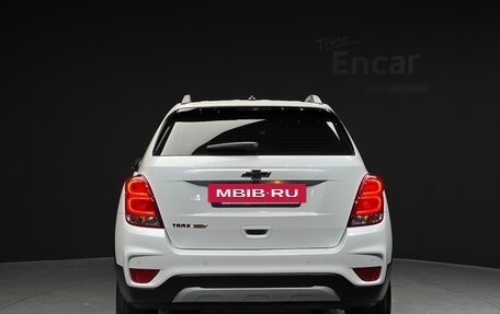 Chevrolet Trax, 2021 год, 1 047 000 рублей, 4 фотография
