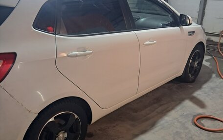 KIA Rio III рестайлинг, 2013 год, 680 000 рублей, 5 фотография