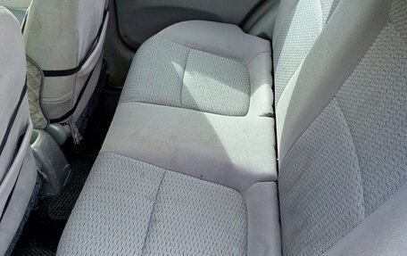 KIA Rio II, 2000 год, 200 000 рублей, 9 фотография