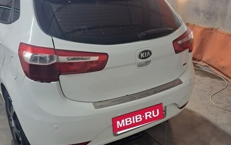 KIA Rio III рестайлинг, 2013 год, 680 000 рублей, 2 фотография