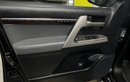 Toyota Land Cruiser 200, 2008 год, 2 500 000 рублей, 7 фотография