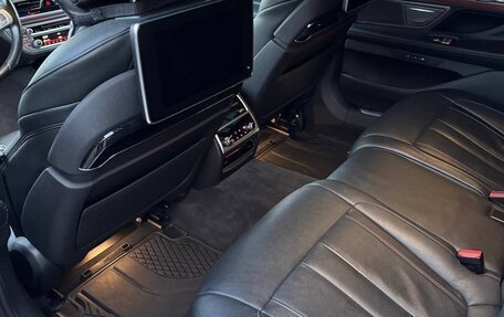 BMW 7 серия, 2018 год, 4 270 000 рублей, 11 фотография
