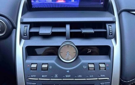 Lexus NX, 2022 год, 2 975 000 рублей, 16 фотография