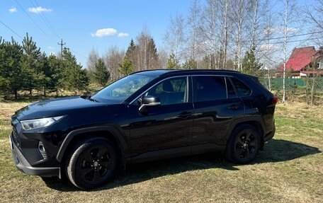 Toyota RAV4, 2020 год, 4 350 000 рублей, 4 фотография