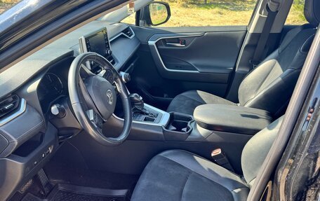 Toyota RAV4, 2020 год, 4 350 000 рублей, 13 фотография