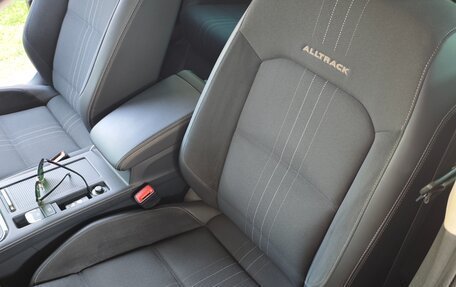 Volkswagen Passat B8 рестайлинг, 2019 год, 3 100 000 рублей, 38 фотография