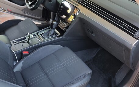 Volkswagen Passat B8 рестайлинг, 2019 год, 3 100 000 рублей, 35 фотография
