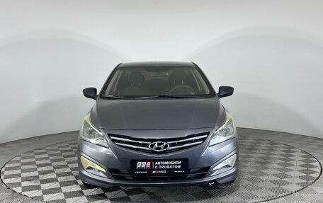 Hyundai Solaris II рестайлинг, 2015 год, 990 000 рублей, 2 фотография