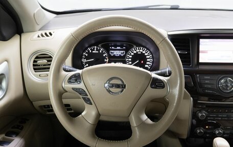 Nissan Pathfinder, 2016 год, 2 679 000 рублей, 21 фотография