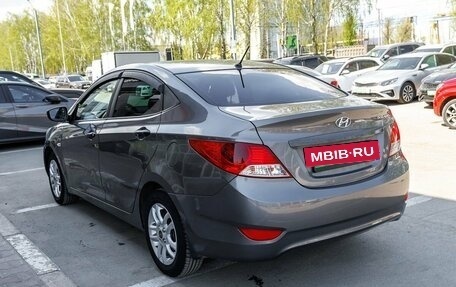 Hyundai Solaris II рестайлинг, 2011 год, 698 000 рублей, 3 фотография