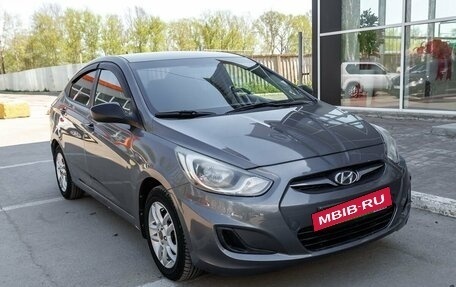 Hyundai Solaris II рестайлинг, 2011 год, 698 000 рублей, 7 фотография