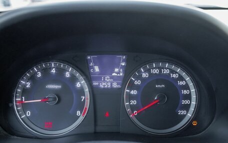Hyundai Solaris II рестайлинг, 2011 год, 698 000 рублей, 16 фотография