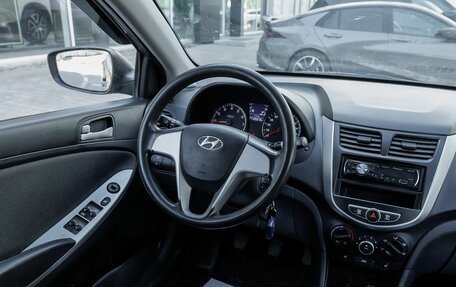 Hyundai Solaris II рестайлинг, 2011 год, 698 000 рублей, 10 фотография