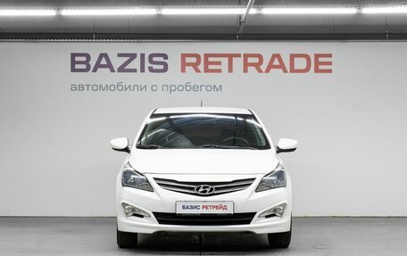 Hyundai Solaris II рестайлинг, 2015 год, 940 000 рублей, 3 фотография