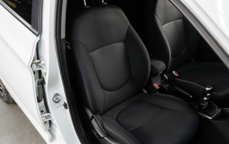 Hyundai Solaris II рестайлинг, 2015 год, 940 000 рублей, 15 фотография