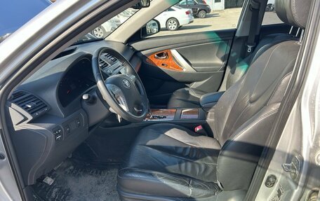Toyota Camry, 2010 год, 1 390 000 рублей, 6 фотография