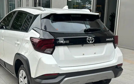 Toyota Yaris, 2023 год, 1 490 025 рублей, 14 фотография