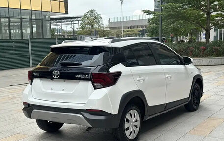Toyota Yaris, 2023 год, 1 490 025 рублей, 15 фотография