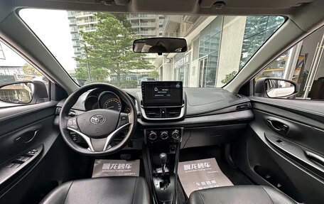 Toyota Yaris, 2023 год, 1 490 025 рублей, 5 фотография