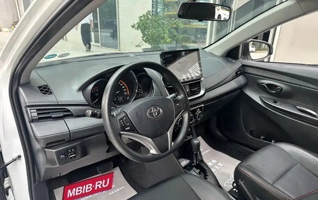Toyota Yaris, 2023 год, 1 490 025 рублей, 7 фотография
