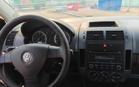 Volkswagen Polo IV рестайлинг, 2007 год, 260 000 рублей, 5 фотография