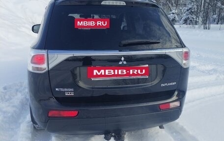Mitsubishi Outlander III рестайлинг 3, 2012 год, 1 550 000 рублей, 3 фотография