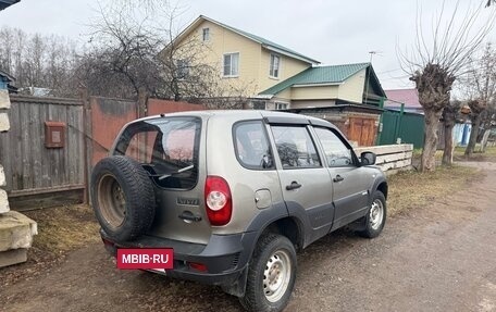Chevrolet Niva I рестайлинг, 2012 год, 425 000 рублей, 17 фотография