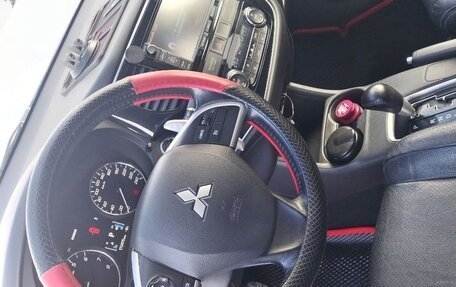 Mitsubishi Outlander III рестайлинг 3, 2012 год, 1 550 000 рублей, 7 фотография