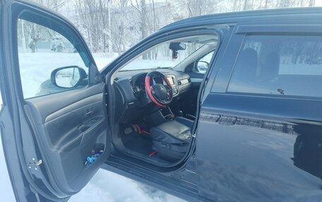 Mitsubishi Outlander III рестайлинг 3, 2012 год, 1 550 000 рублей, 5 фотография