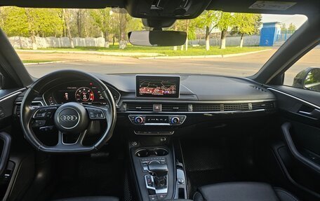 Audi A4, 2018 год, 2 600 000 рублей, 10 фотография