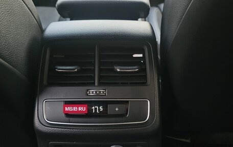 Audi A4, 2018 год, 2 600 000 рублей, 11 фотография