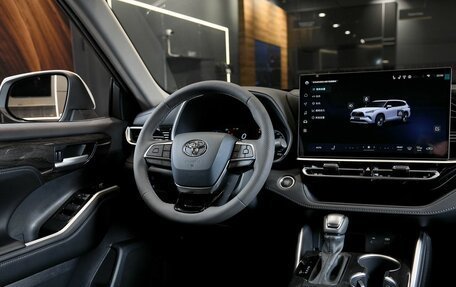 Toyota Highlander, 2026 год, 5 700 000 рублей, 14 фотография