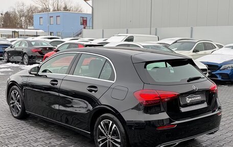 Mercedes-Benz A-Класс, 2023 год, 3 041 000 рублей, 4 фотография