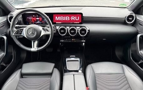 Mercedes-Benz A-Класс, 2023 год, 3 041 000 рублей, 7 фотография
