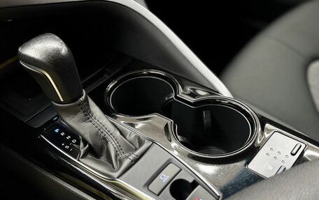Toyota Camry, 2019 год, 2 989 000 рублей, 17 фотография