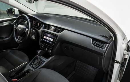 Skoda Octavia, 2018 год, 2 190 000 рублей, 15 фотография