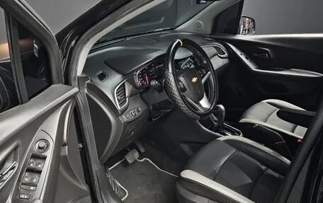 Chevrolet Trax, 2021 год, 1 047 000 рублей, 5 фотография