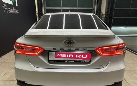 Toyota Camry, 2020 год, 3 950 000 рублей, 5 фотография